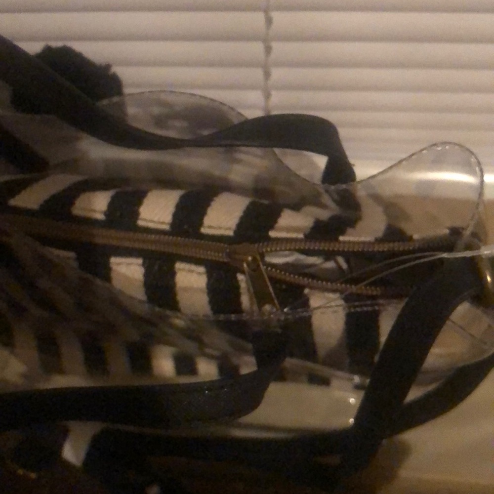Purse - Picture 3 of 3